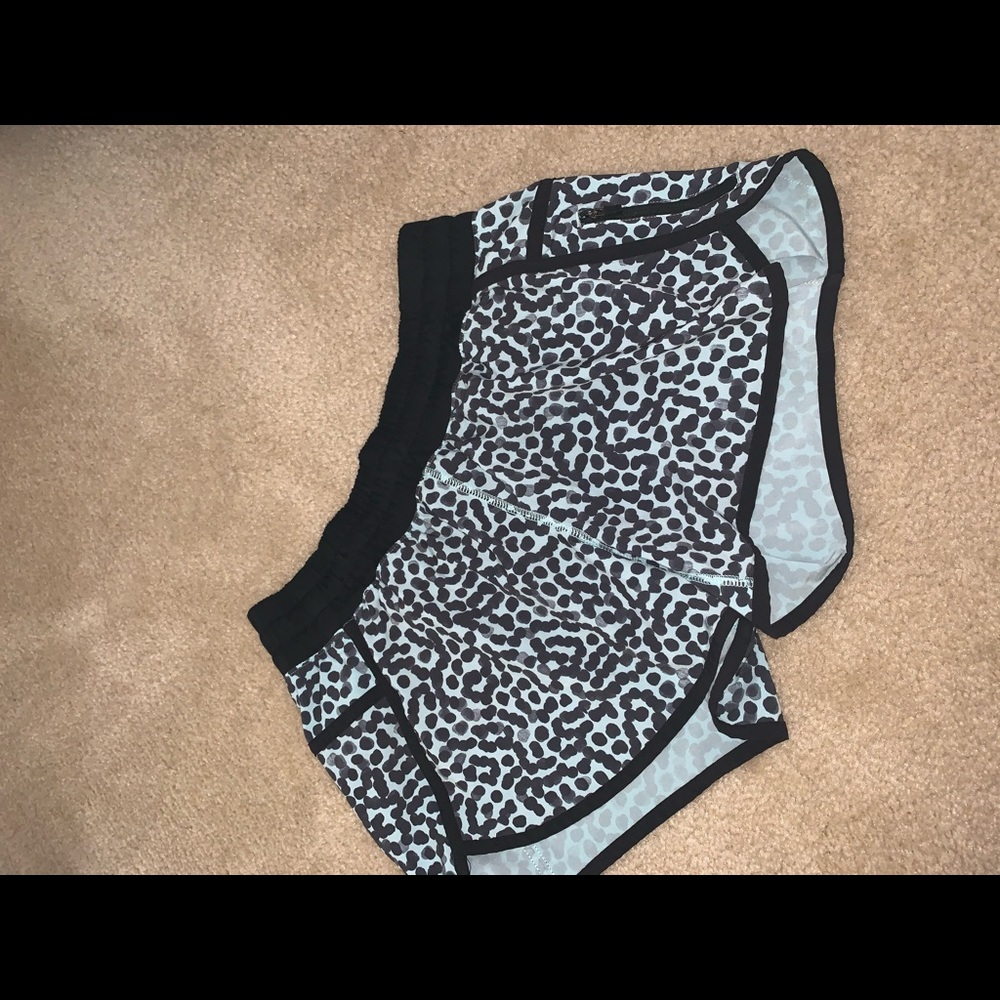 Lulu Lemon Tracker Short, Size 8